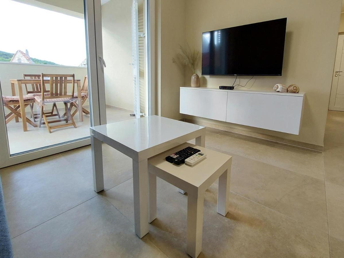 Apartment Seashells Tribunj