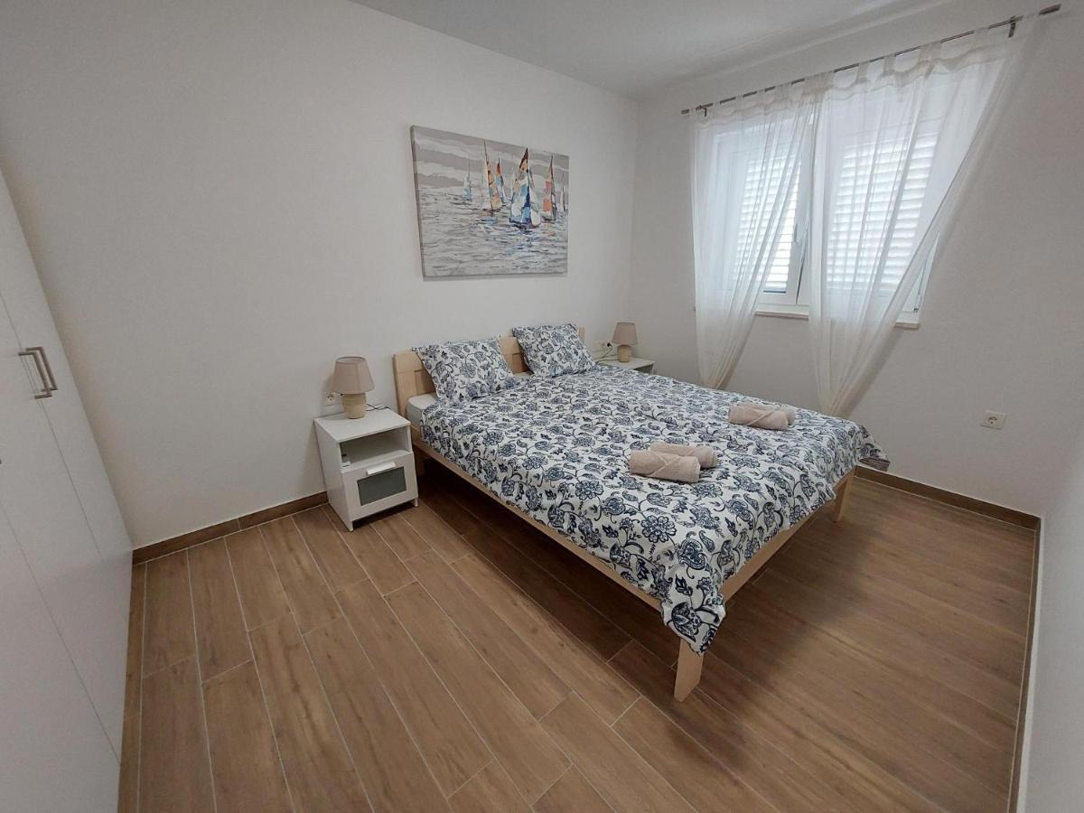 Seashells Tribunj
